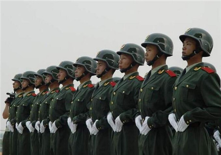八一建軍節(jié):致敬中國軍人,液化氣儲罐廠家獻(xiàn)給***可愛的人！